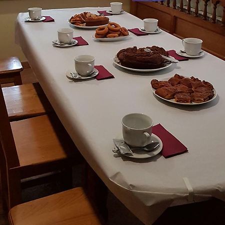 Hotel Ana Cangas De Narcea Eksteriør billede