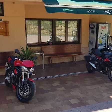 Hotel Ana Cangas De Narcea Eksteriør billede