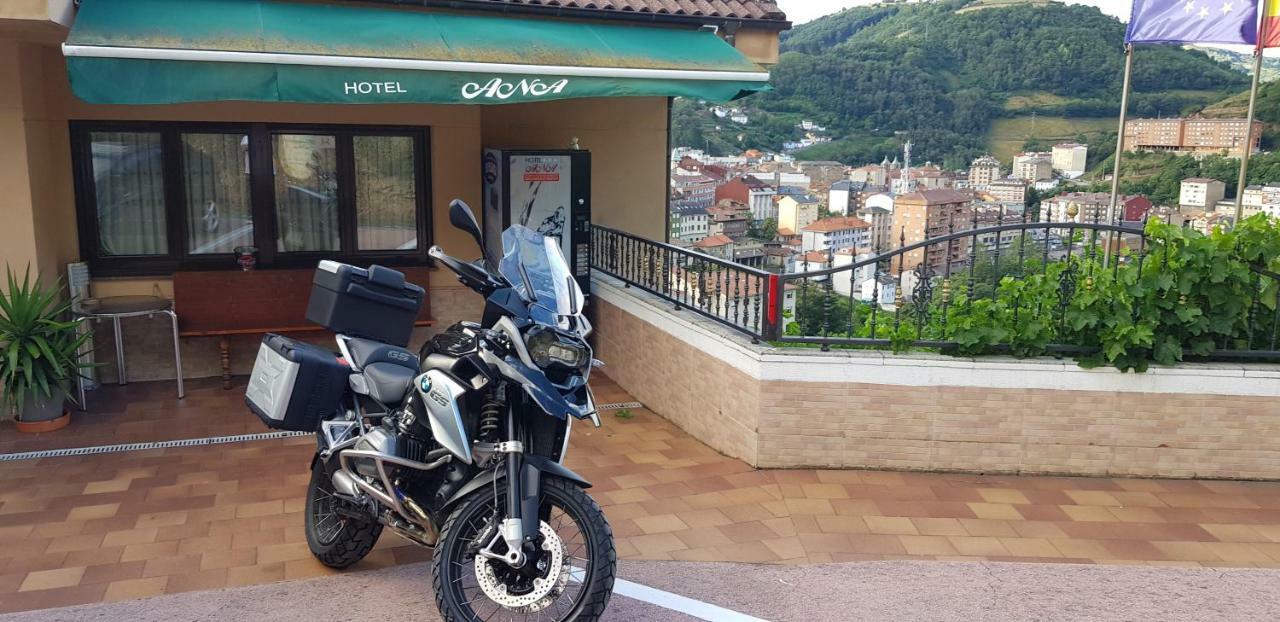 Hotel Ana Cangas De Narcea Eksteriør billede