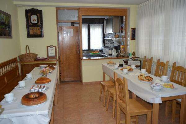 Hotel Ana Cangas De Narcea Eksteriør billede